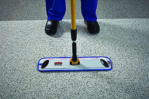 RCP HYGEN Dusting Sleeve - 36 Silver Quick-Connect for Heavy-Duty Cleaning